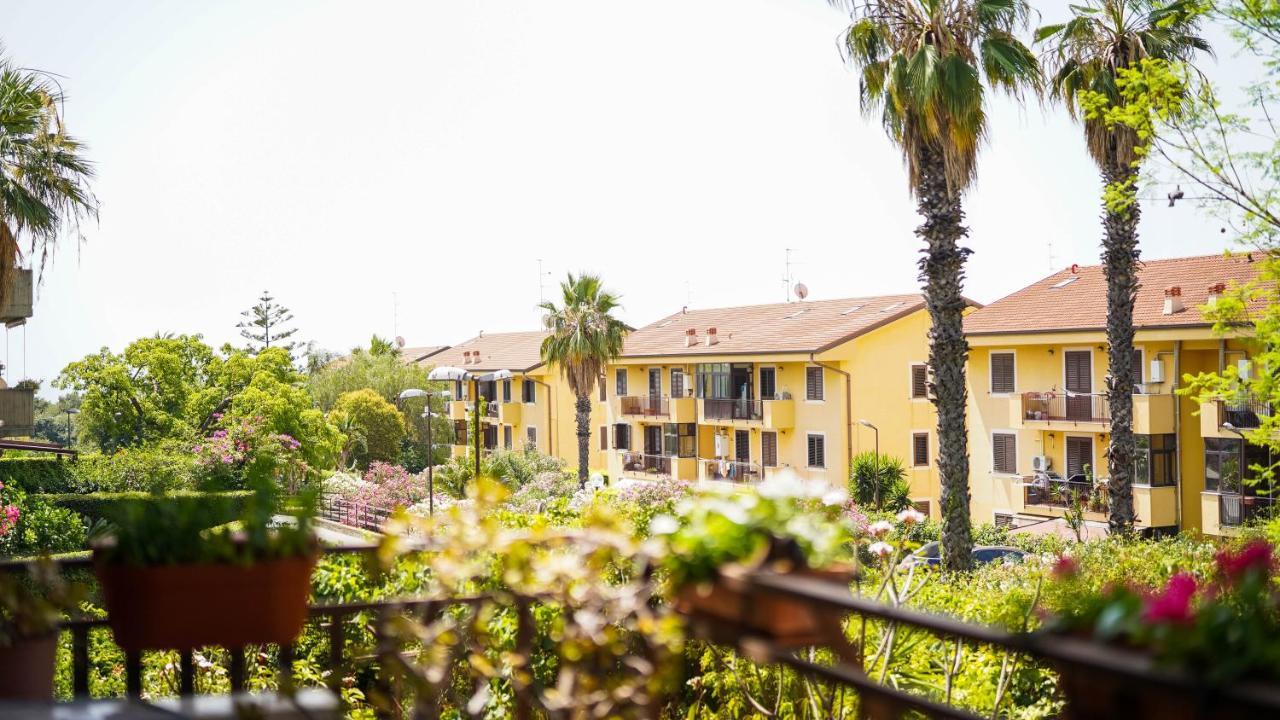 Av Apartment Aci Castello Exterior foto